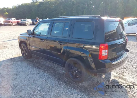 2012 Jeep Patriot Latitude z USA, uszkodzony, nr VIN 1C4NJPFA4CD704582